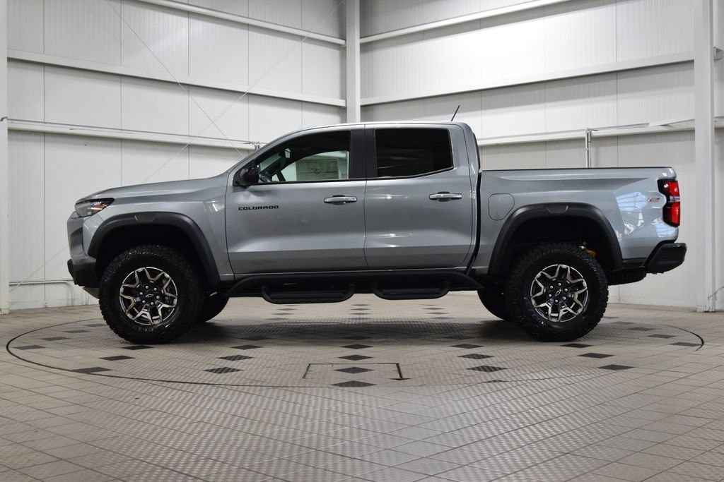 New 2026 Chevrolet Colorado ZR2 w/ Technology Package AWD/4WD image 4
