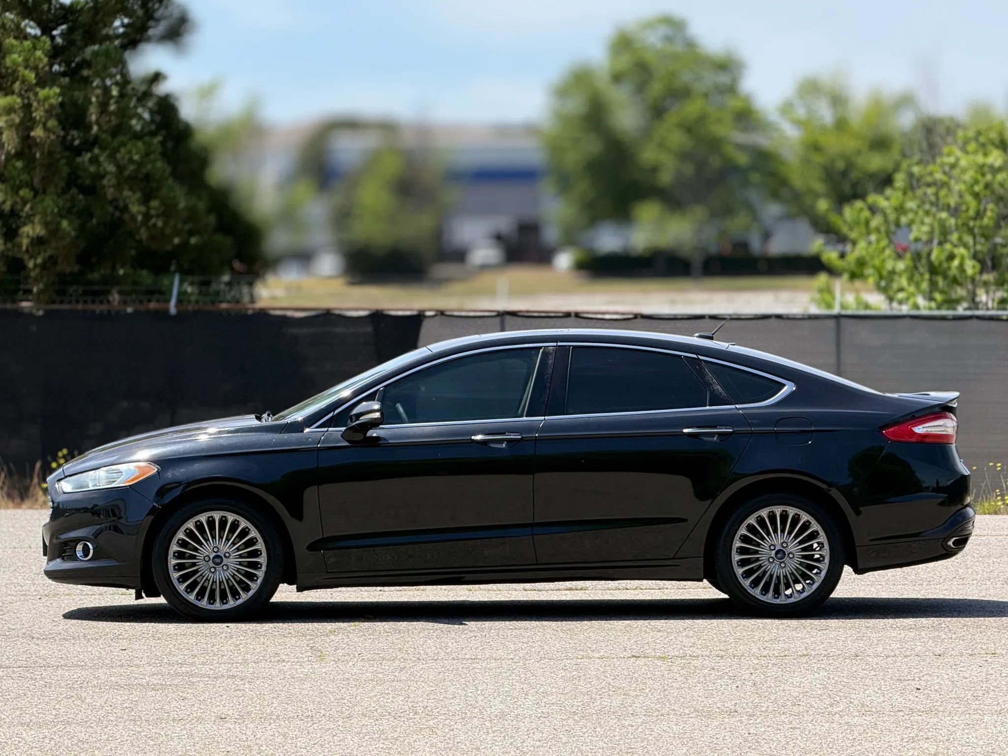 Used 2014 Ford Fusion Titanium AWD/4WD image 8