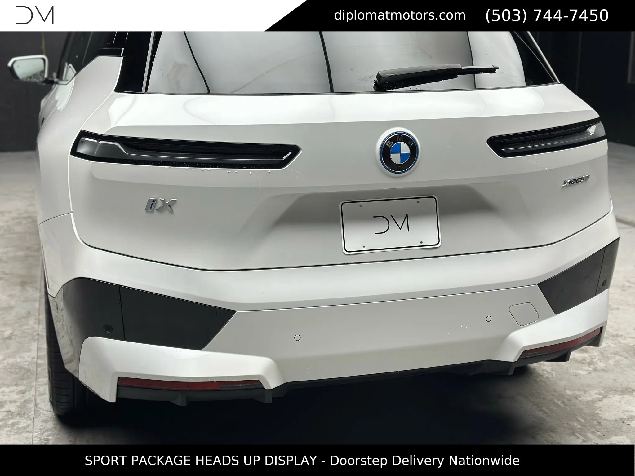 Used 2025 BMW iX xDrive50 w/ Sport Package image 16