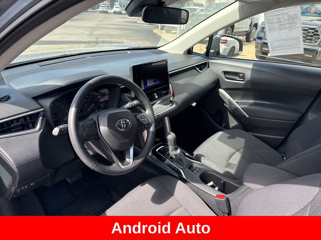 Used 2023 Toyota Corolla Cross LE w/ Moonroof Package image 13