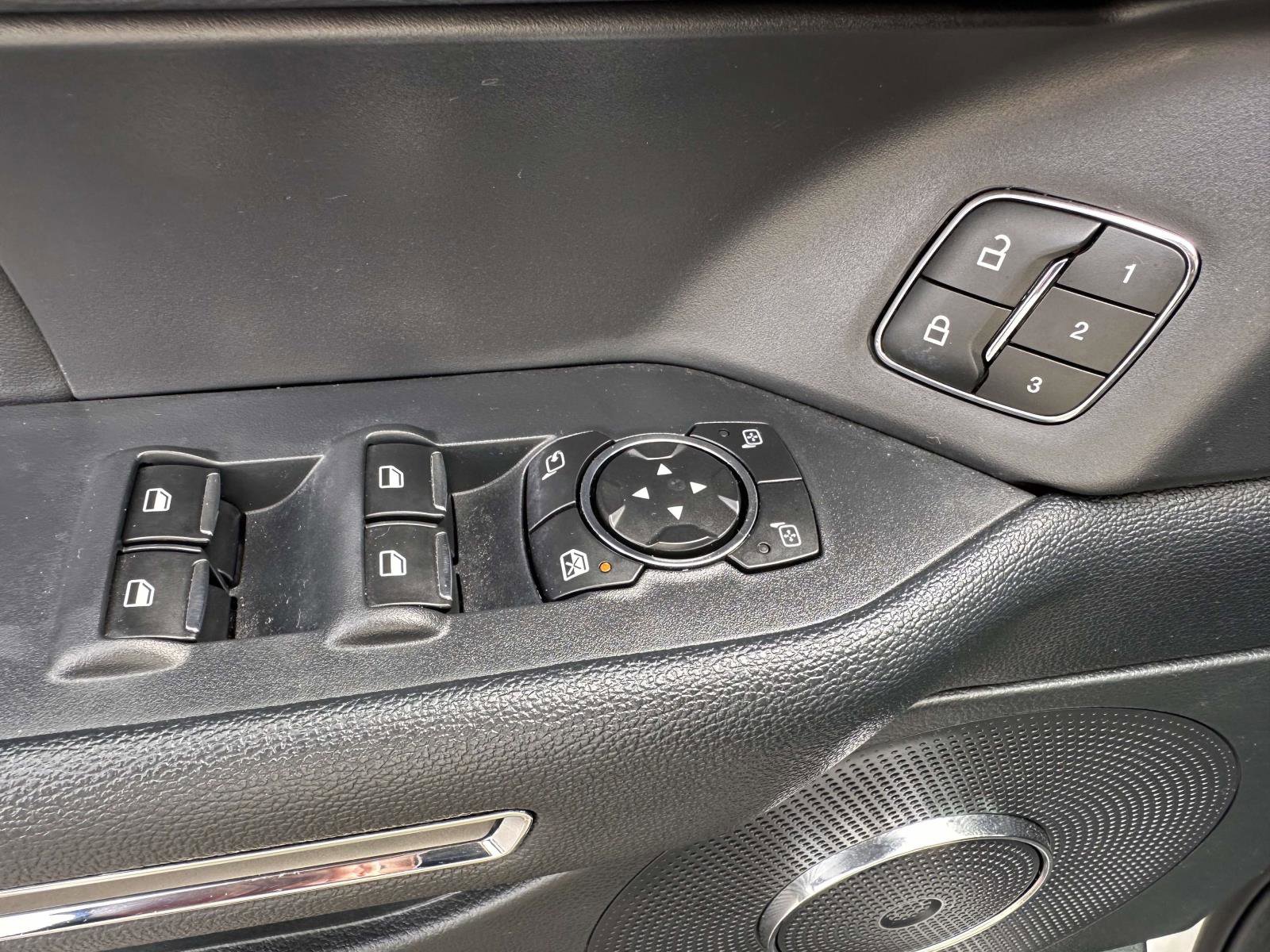 Used 2022 Ford Expedition XLT AWD/4WD image 10