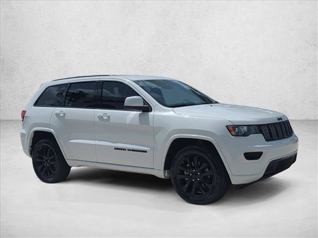 Used 2021 Jeep Grand Cherokee Laredo X AWD/4WD image 3