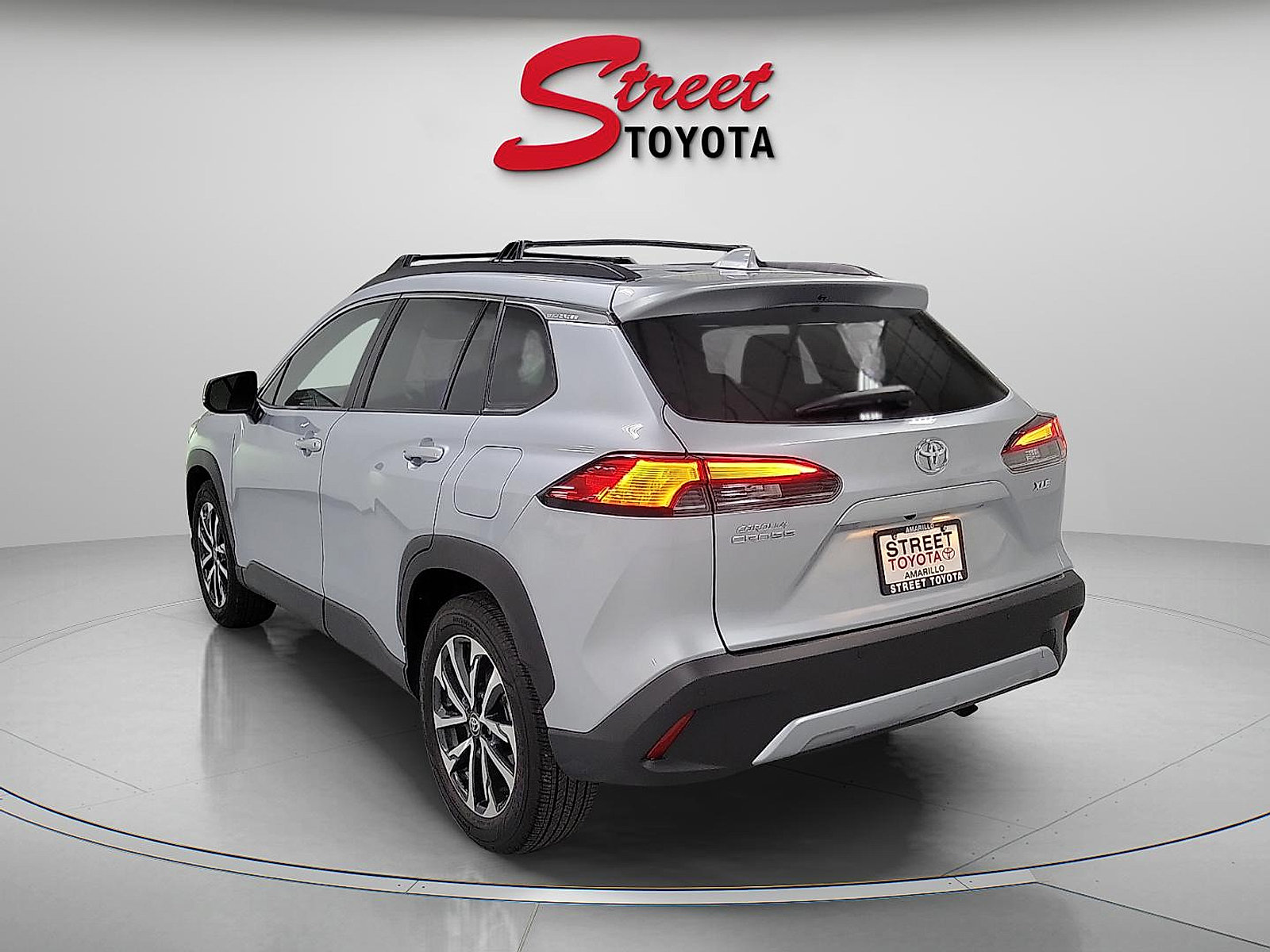 Certified 2023 Toyota Corolla Cross XLE w/ Convenience Package FWD image 2