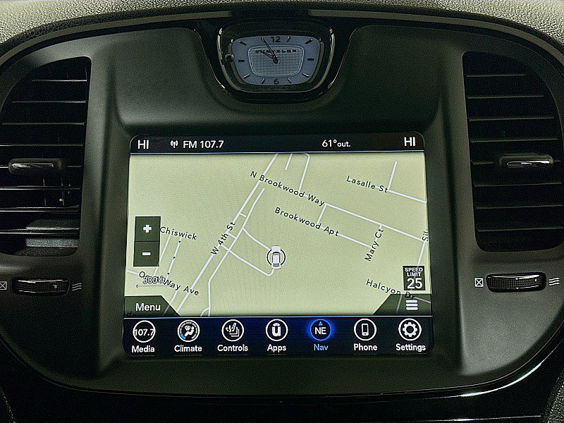 Used 2022 Chrysler 300 S image 16