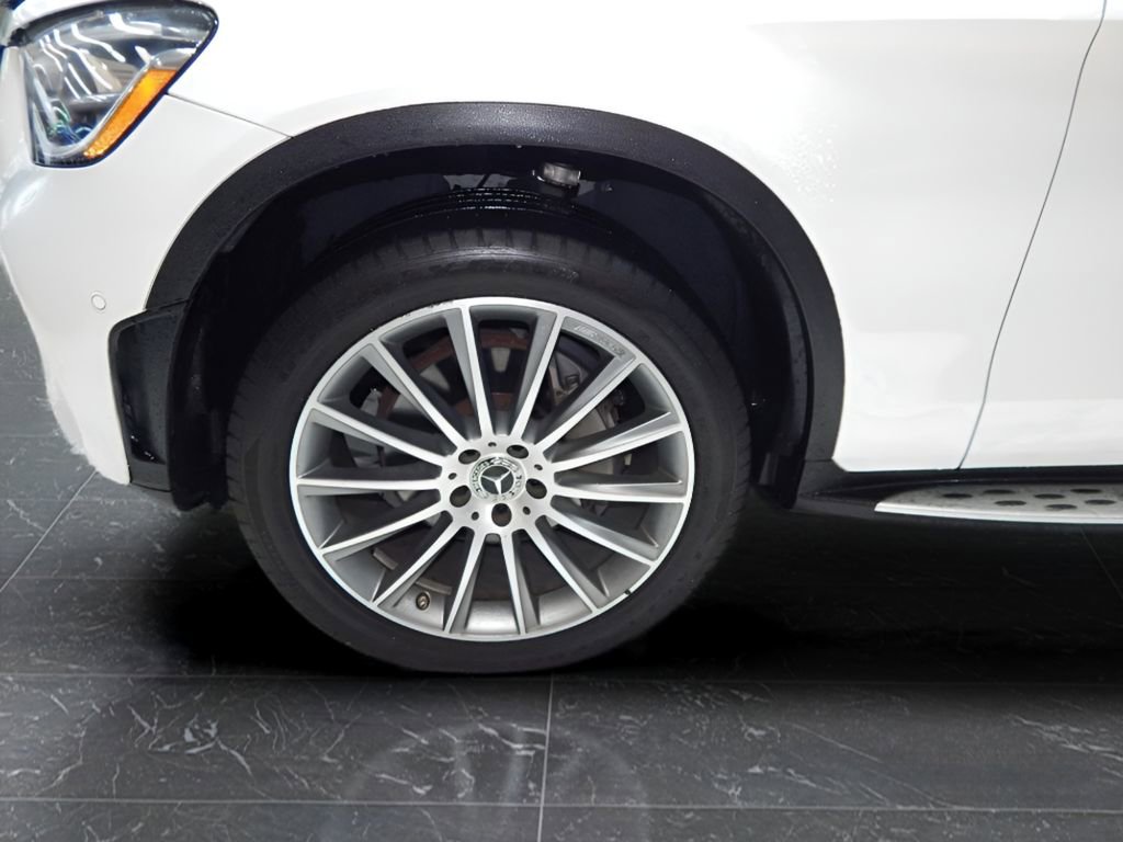 Used 2021 Mercedes-Benz GLC 300 4MATIC Coupe image 9