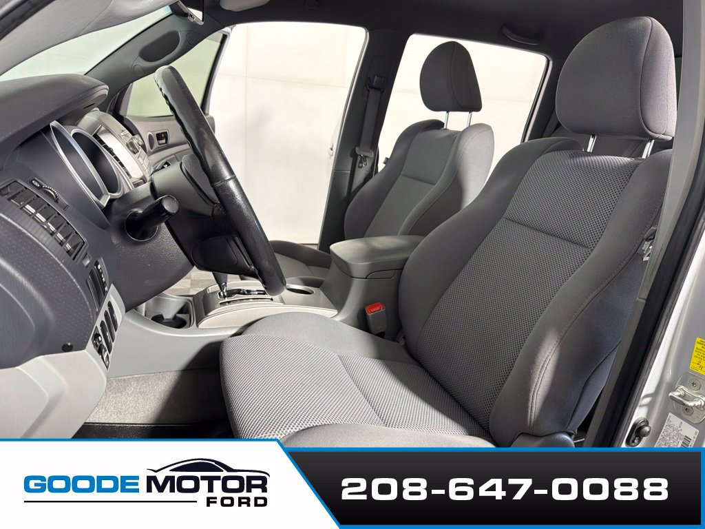 Used 2010 Toyota Tacoma PreRunner RWD image 11