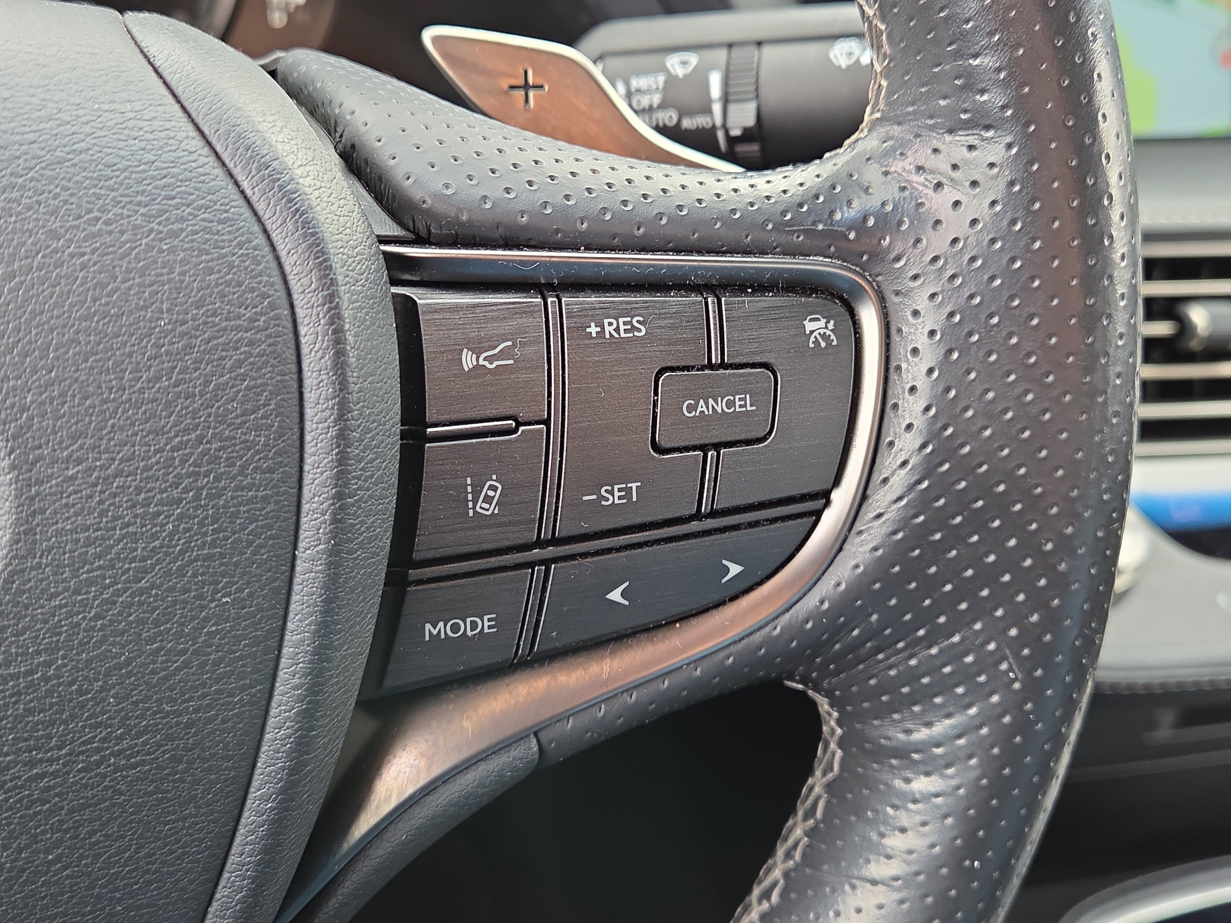 Used 2019 Lexus LS 500 F Sport image 20