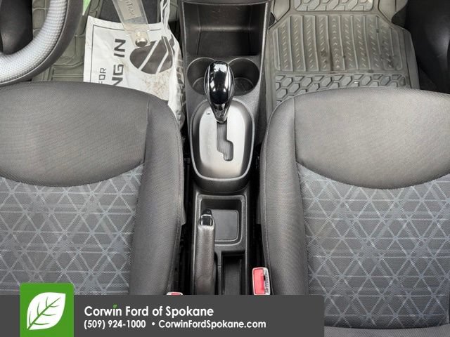 Used 2021 Chevrolet Spark LT FWD image 28