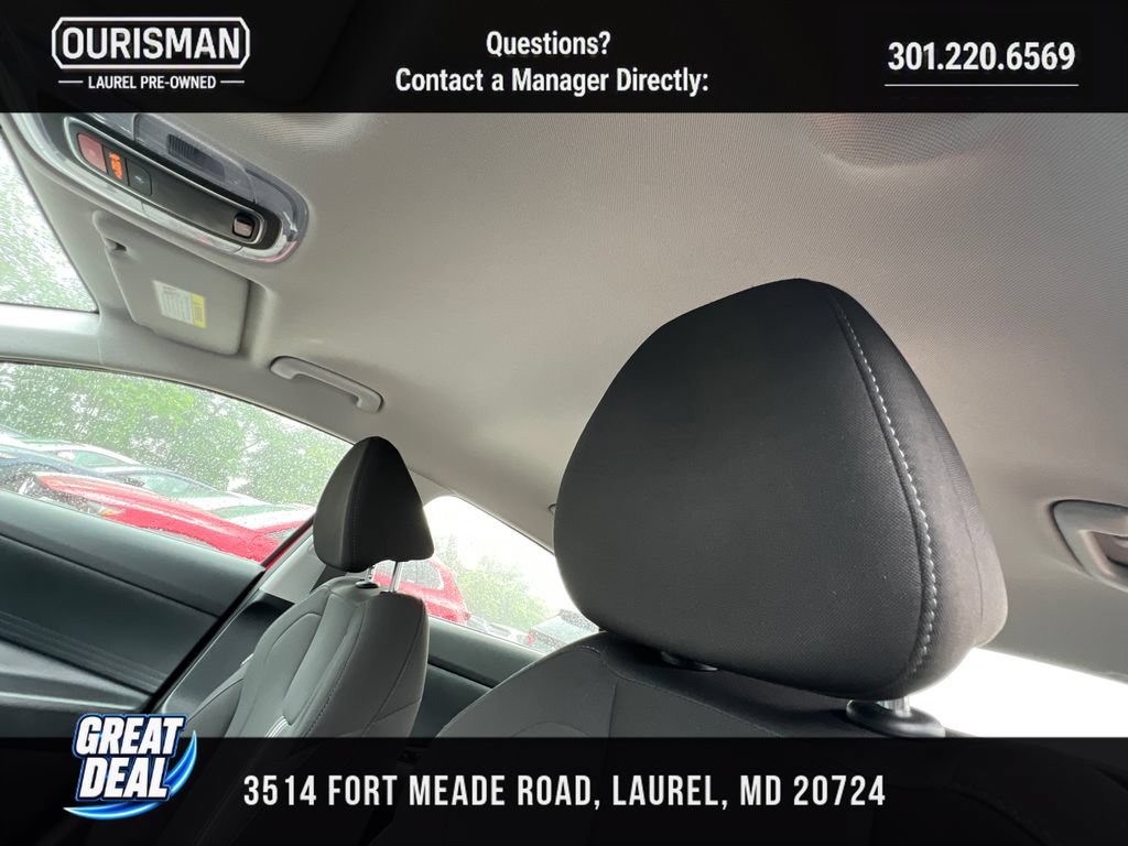 Used 2024 Hyundai Elantra SEL FWD image 18