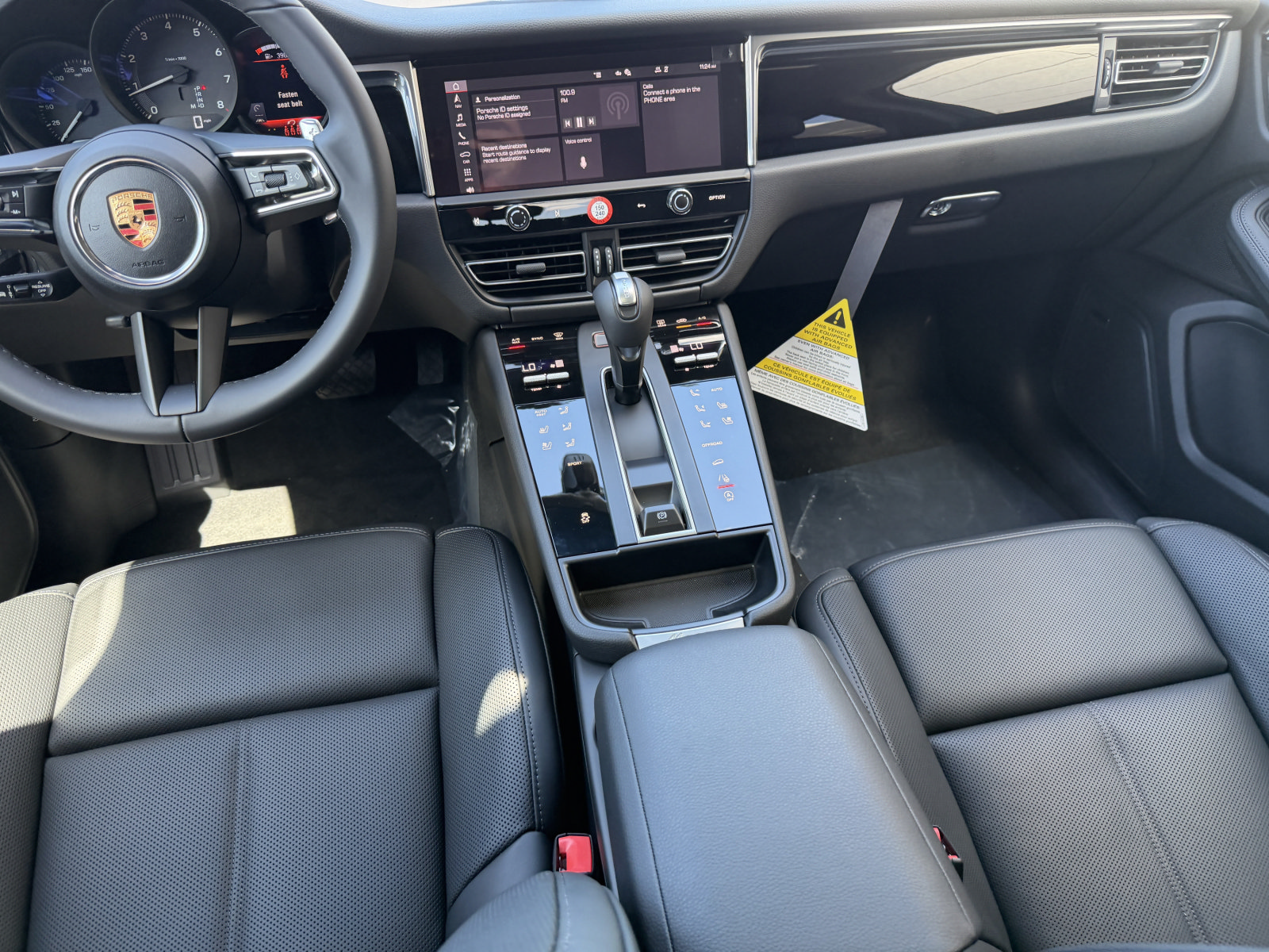 New 2026 Porsche Macan AWD/4WD image 17