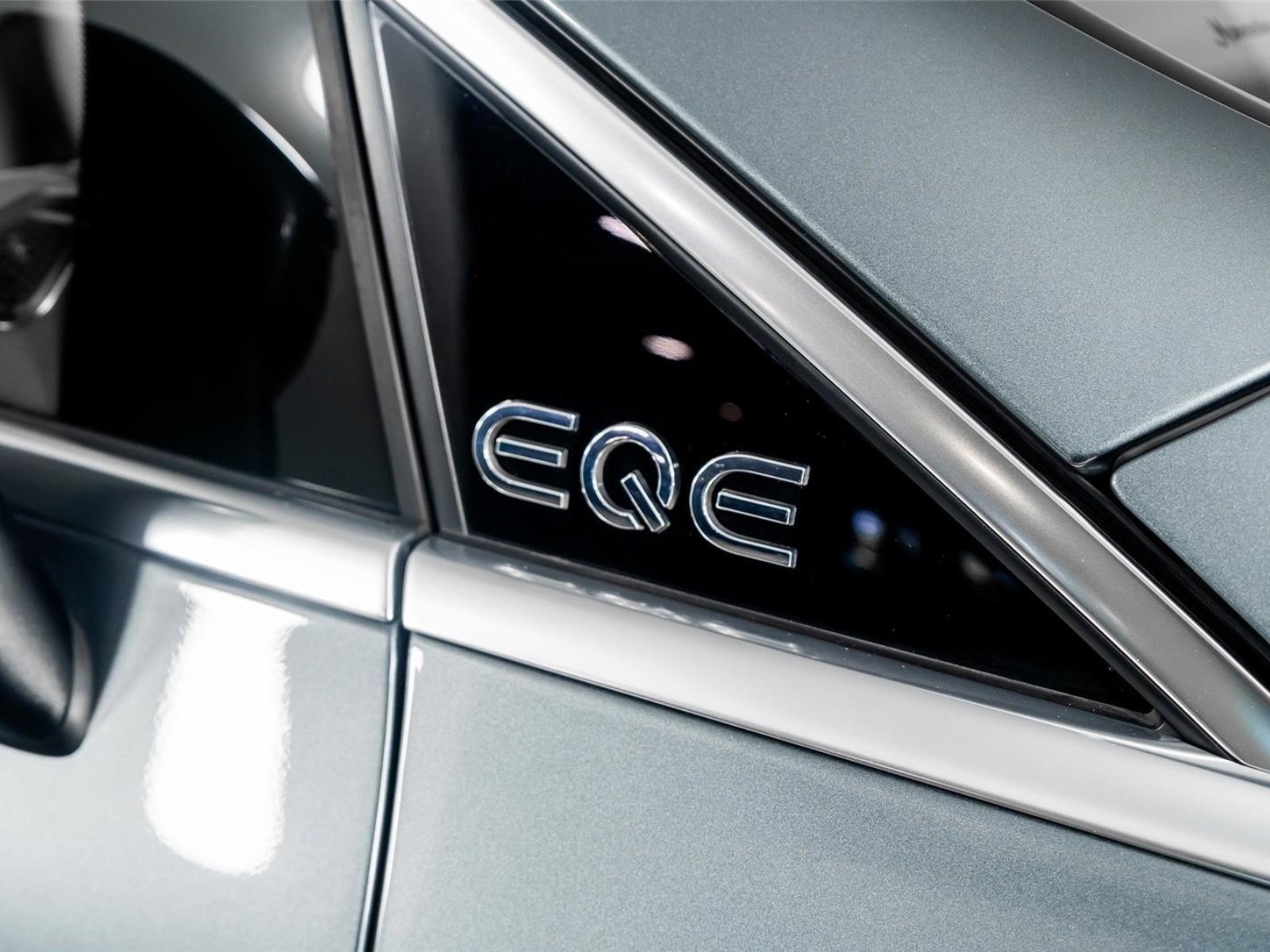 Used 2023 Mercedes-Benz EQE 350+ 4MATIC SUV image 8