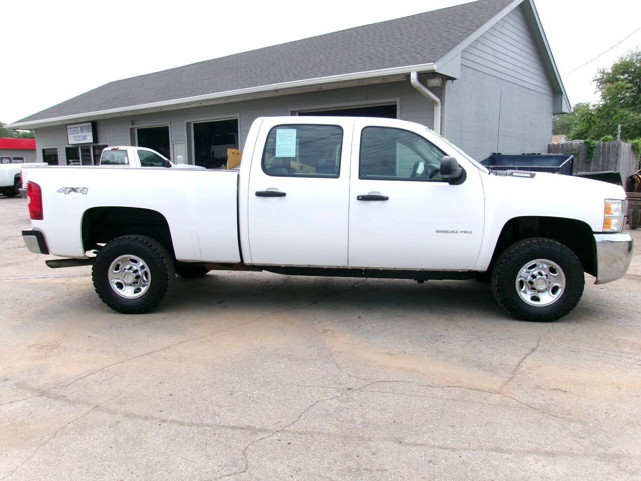 Used 2010 Chevrolet Silverado 2500 W/T AWD/4WD image 6