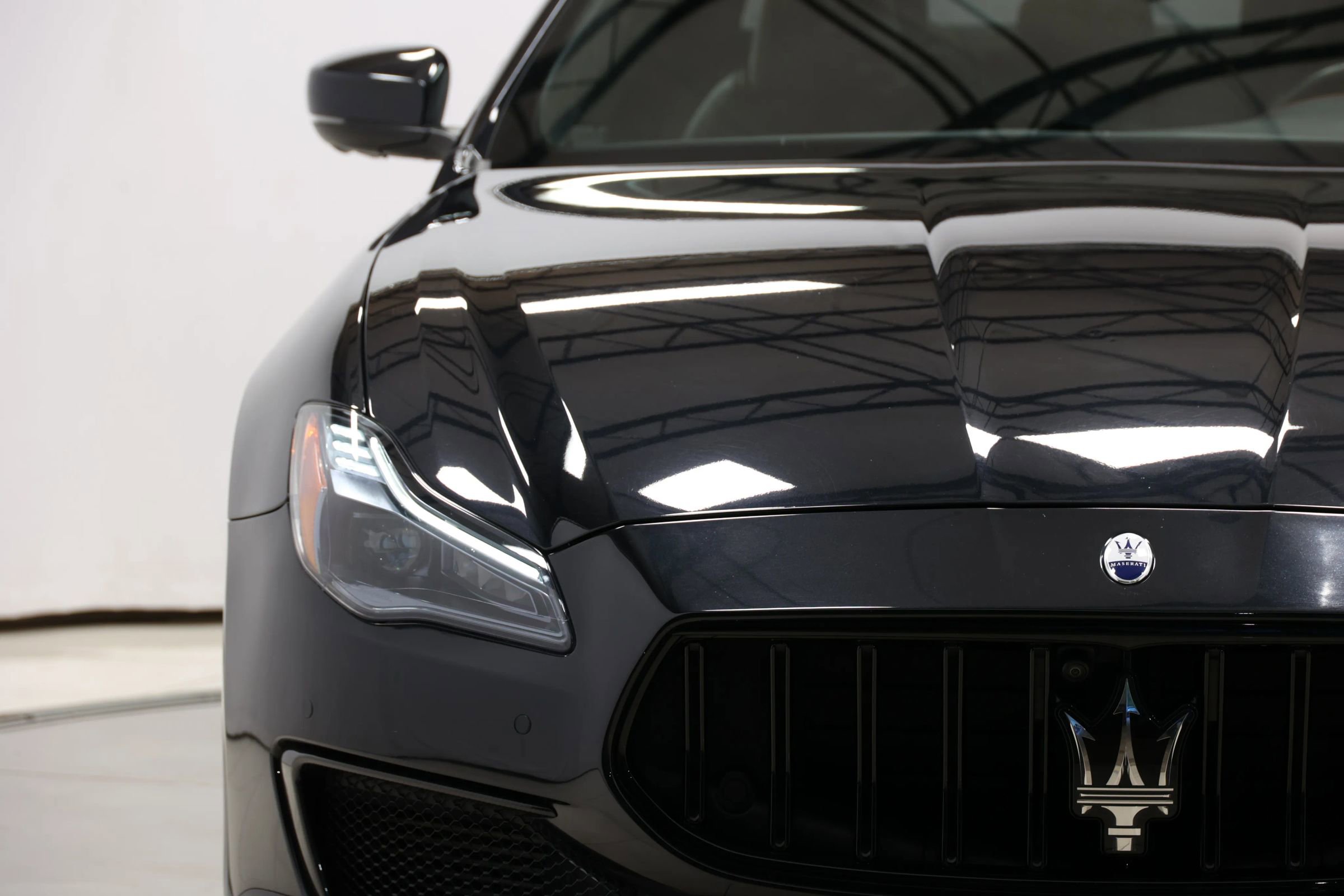 Used 2022 Maserati Quattroporte Trofeo image 98