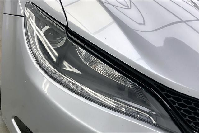 Used 2015 Chrysler 200 S w/ Navigation & Sound Group I image 25