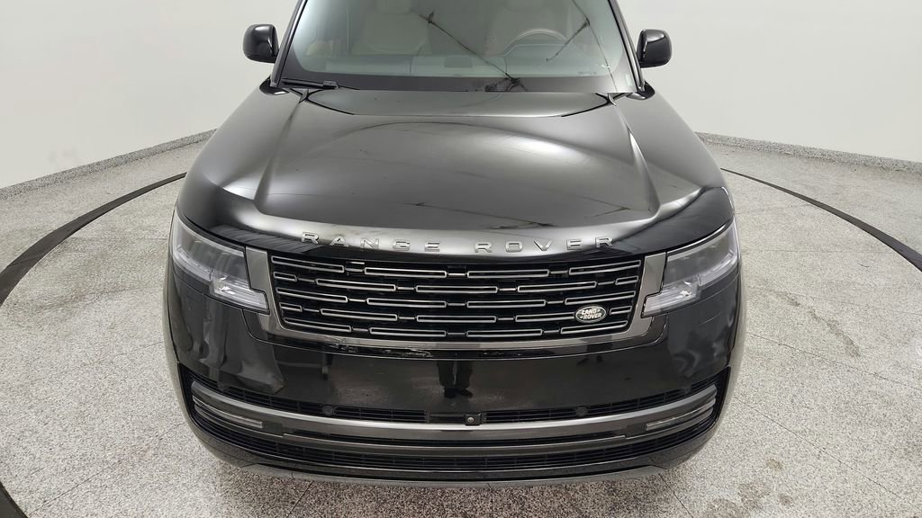 Used 2025 Land Rover Range Rover SE AWD/4WD image 10