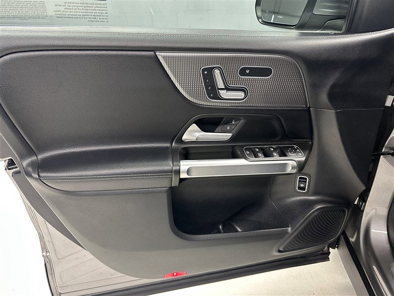 Used 2021 Mercedes-Benz GLB 250 4MATIC image 19