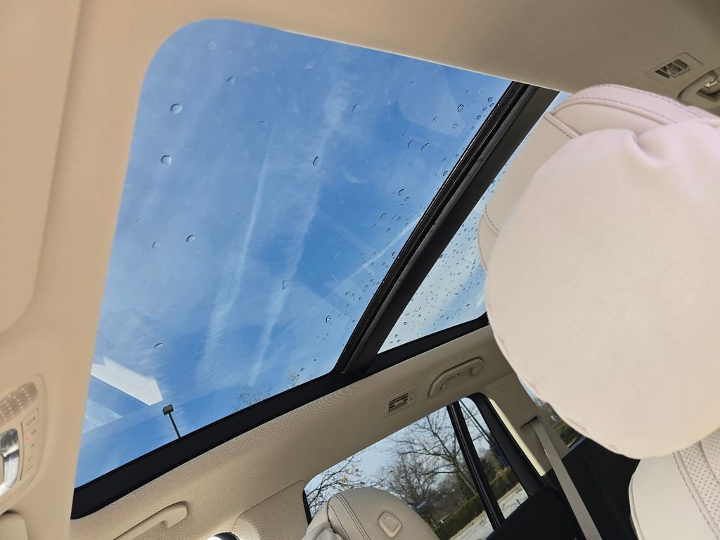 New 2026 Mercedes-Benz GLS 450 4MATIC image 3