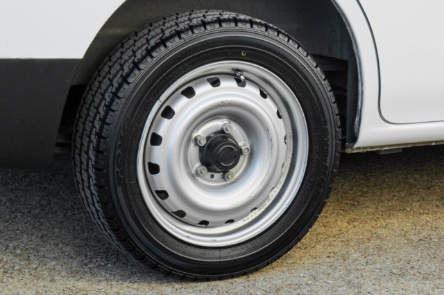 Used 2020 Nissan NV200 S image 49