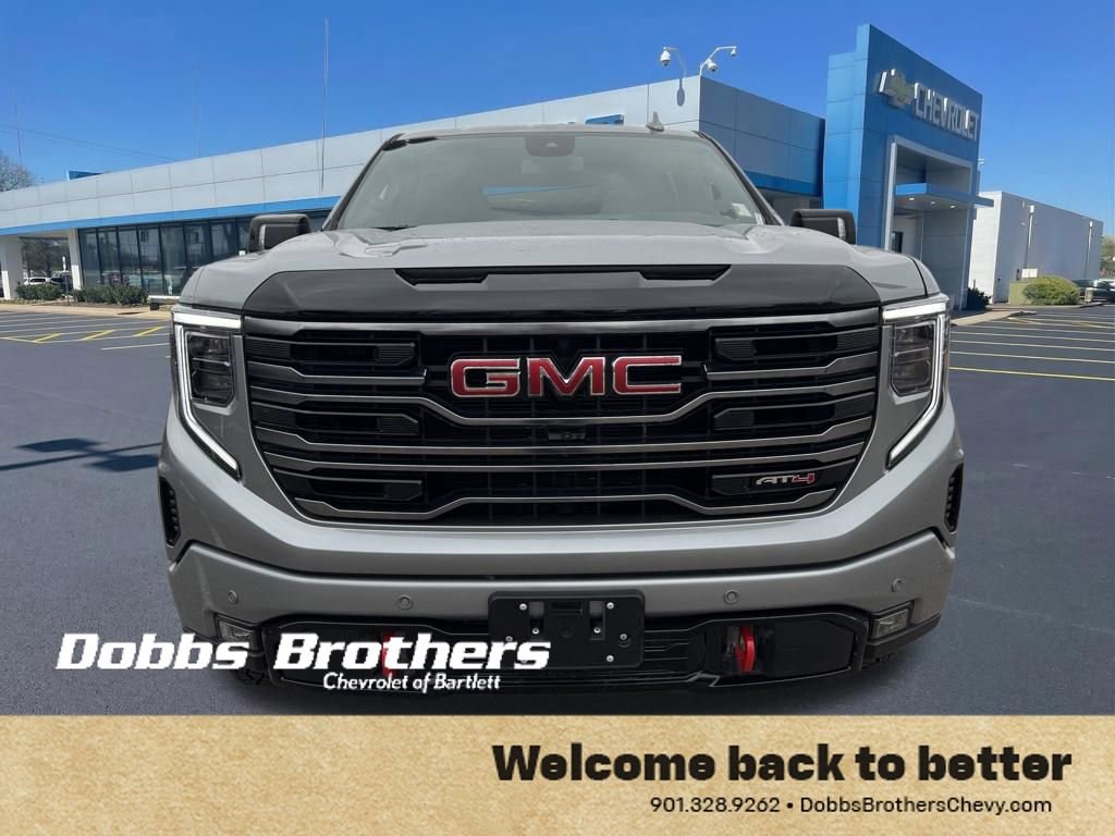 Used 2025 GMC Sierra 1500 AT4 image 2