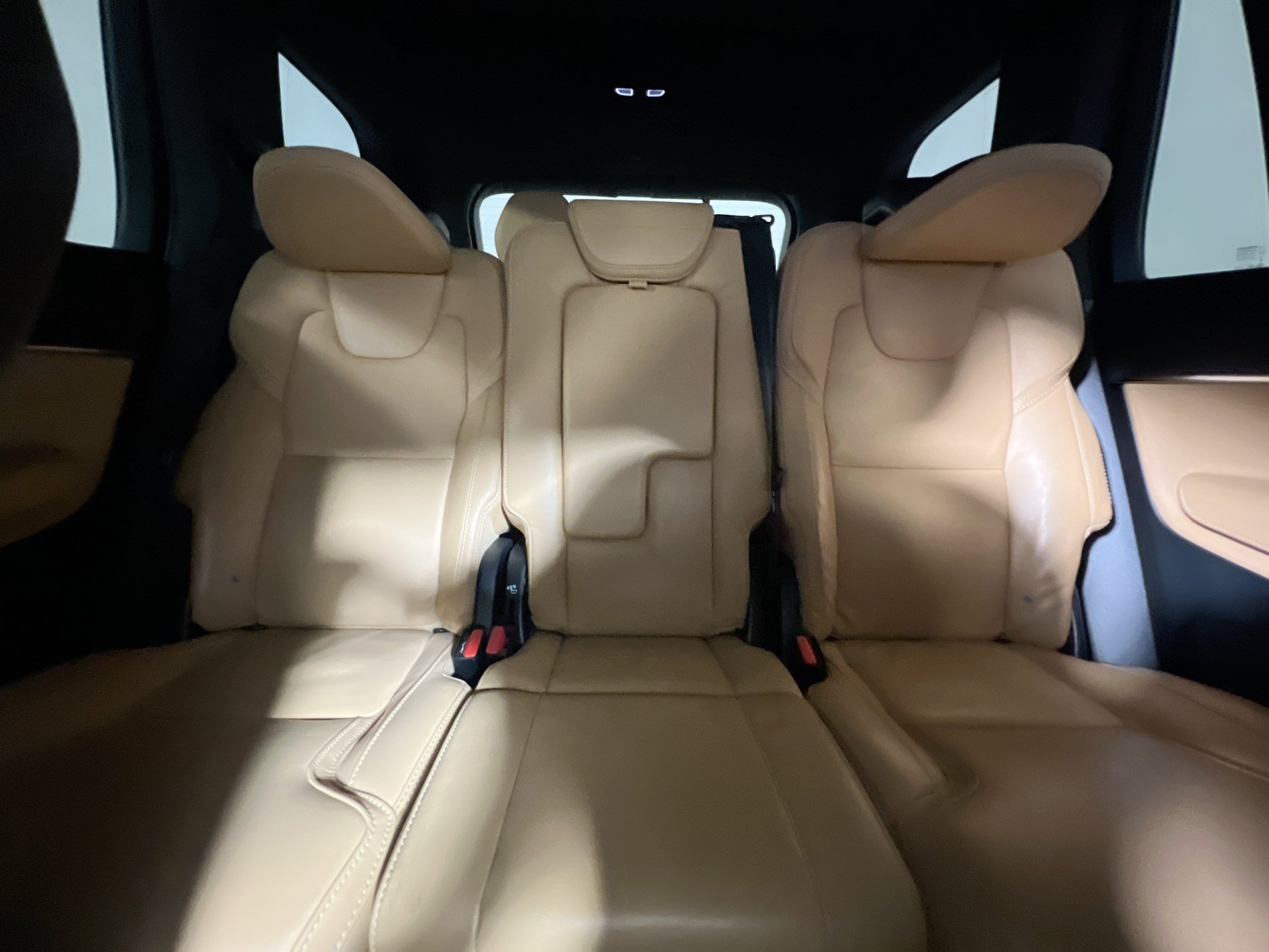 Used 2024 Volvo XC90 B6 Ultimate w/ Protection Package AWD/4WD image 33