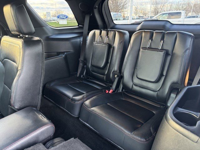Used 2016 Ford Explorer Sport image 31