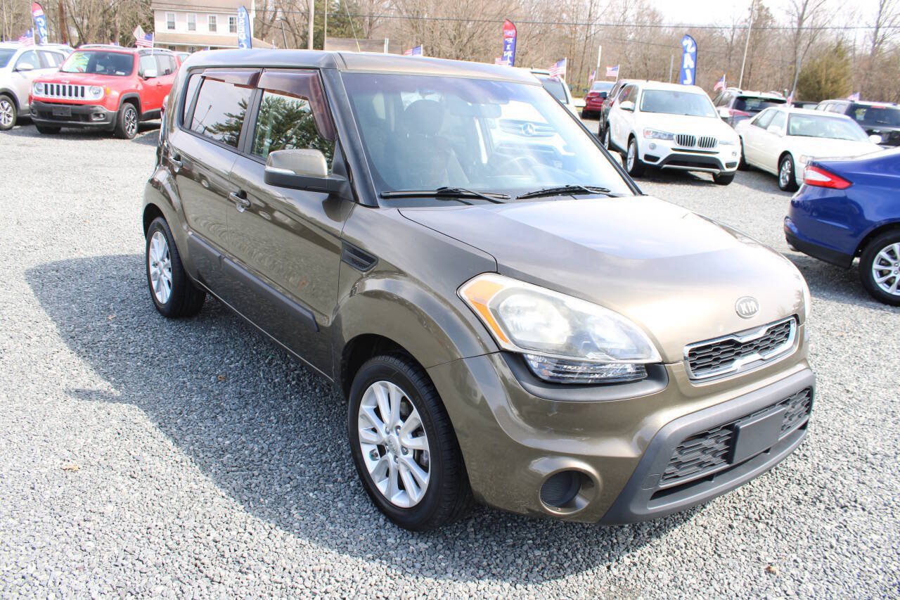 Used 2012 Kia Soul + FWD image 4