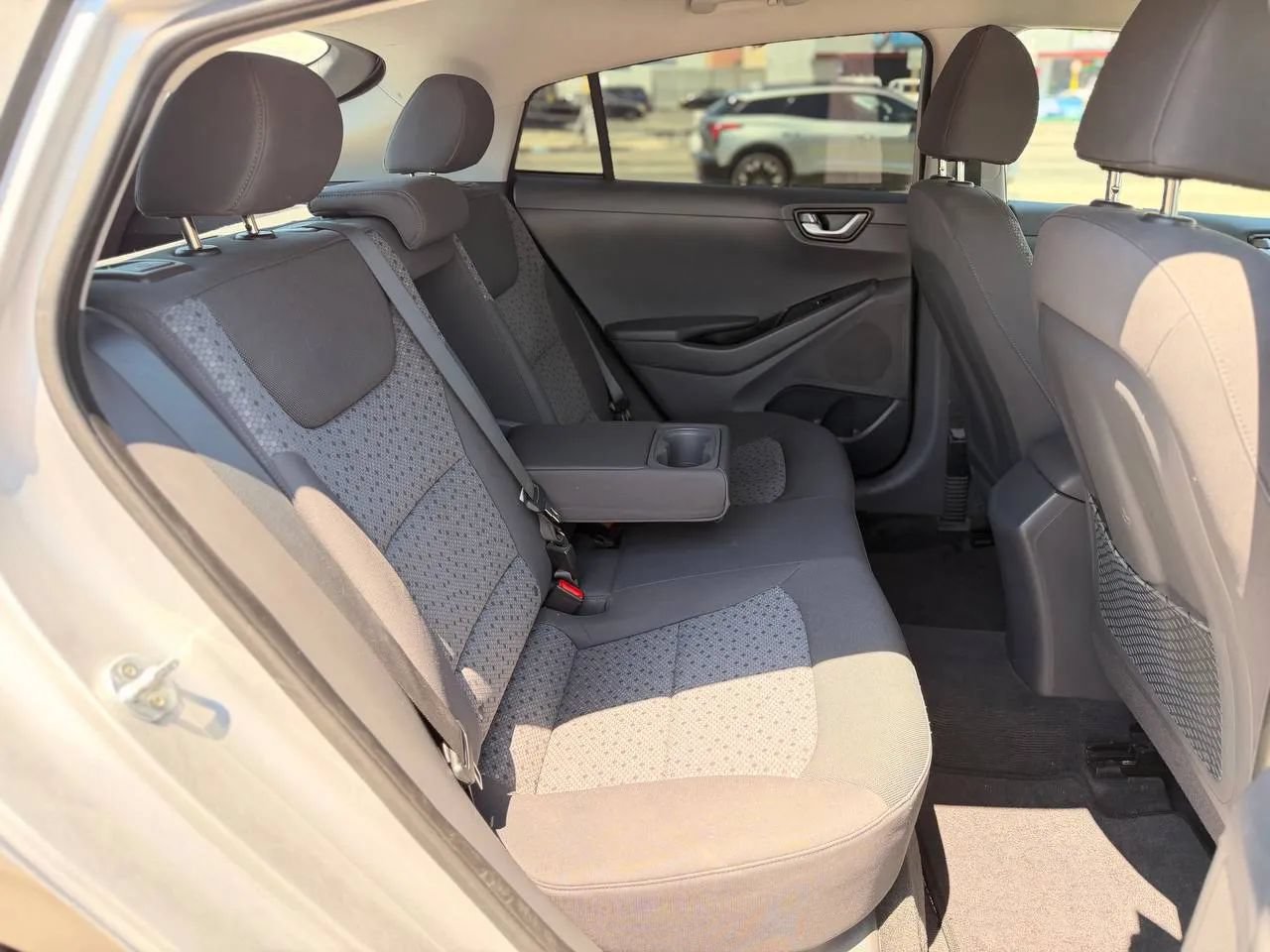 Used 2019 Hyundai Ioniq Electric FWD image 35