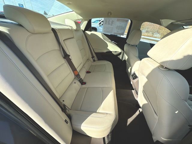 Used 2024 Chevrolet Malibu LT image 27