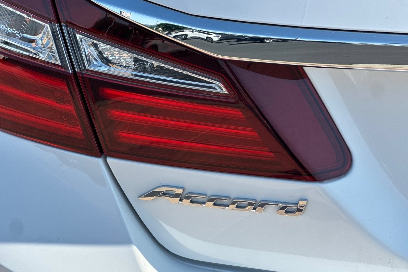 Used 2016 Honda Accord EX-L image 31