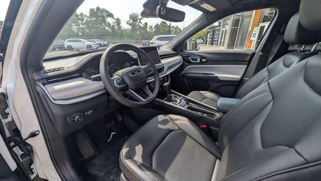 New 2026 Jeep Compass Limited AWD/4WD image 13