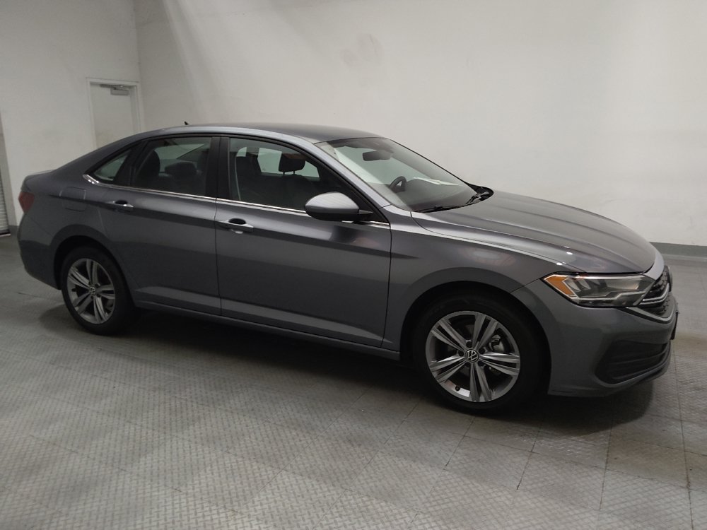 Used 2024 Volkswagen Jetta SE FWD image 11