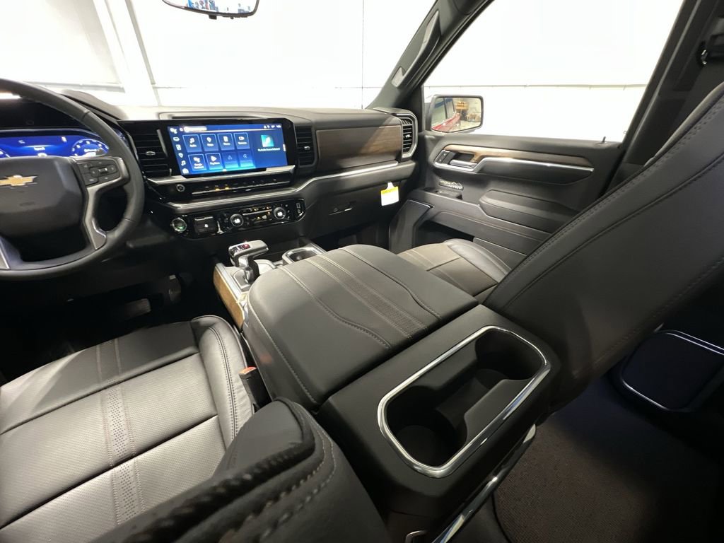 New 2026 Chevrolet Silverado 1500 High Country w/ Technology Package image 24
