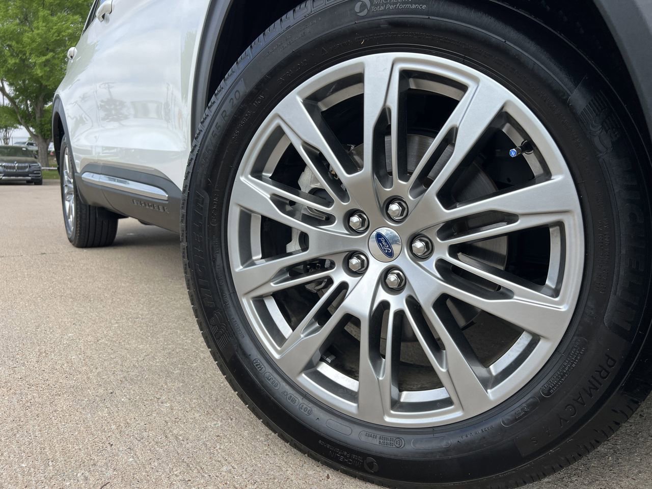 Used 2025 Ford Explorer Platinum image 7