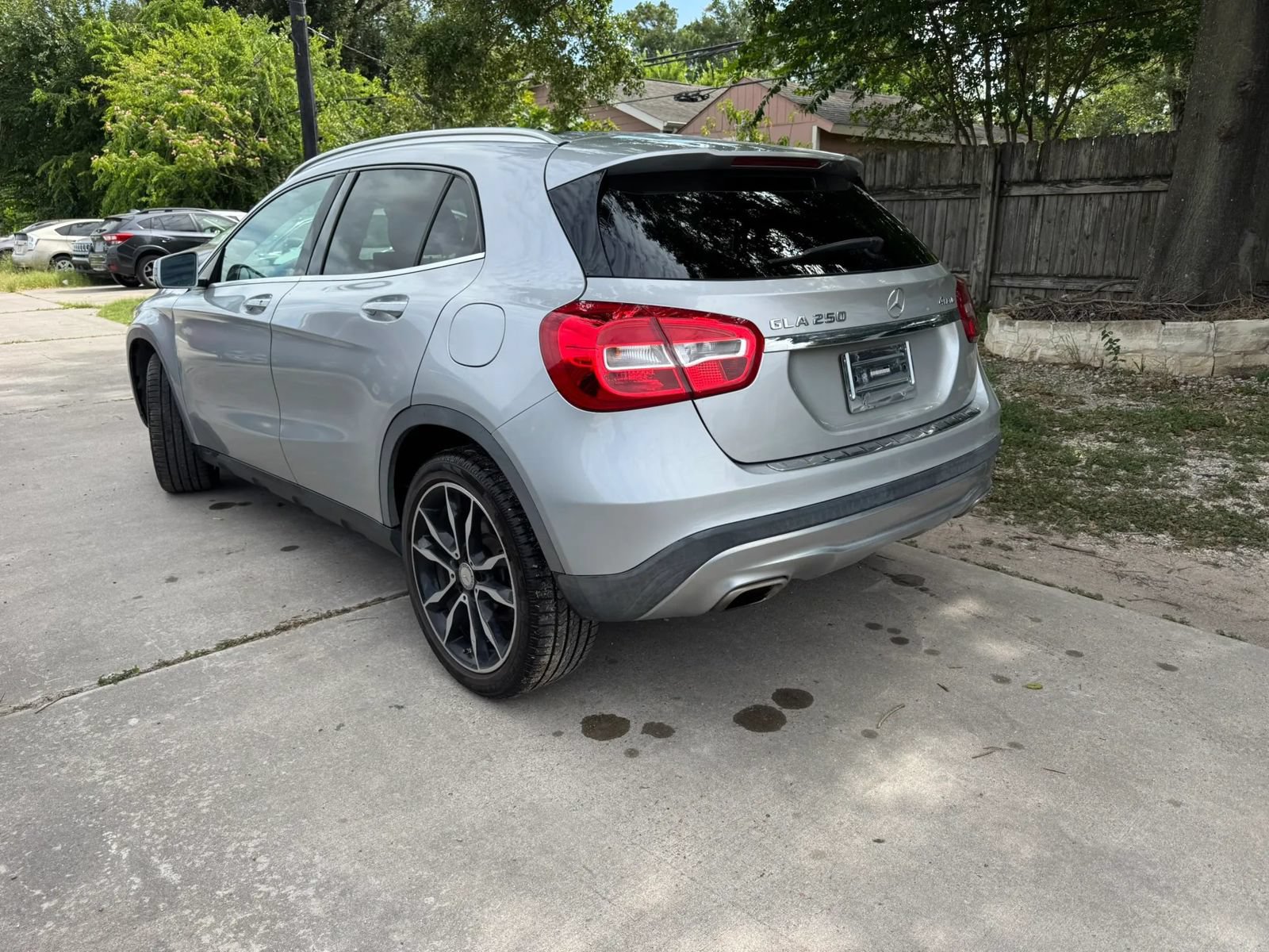 Used 2017 Mercedes-Benz GLA 250 4MATIC w/ Premium Package image 8