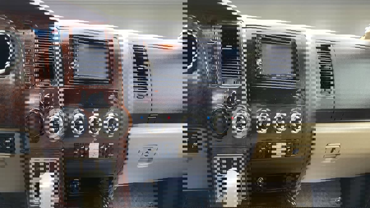 Used 2008 Toyota Sequoia Limited image 24