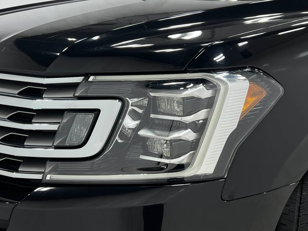 Used 2020 Ford Expedition Limited w/ Equipment Group 301A AWD/4WD image 40