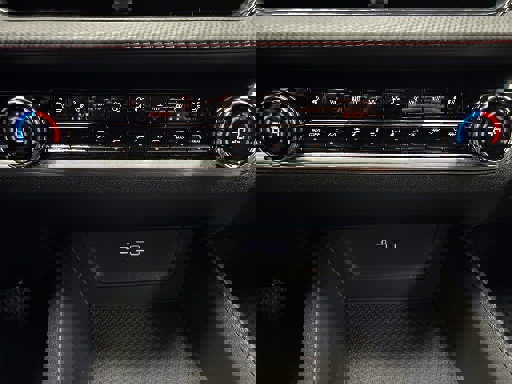 New 2026 Chevrolet Equinox RS w/ Convenience Package III image 33