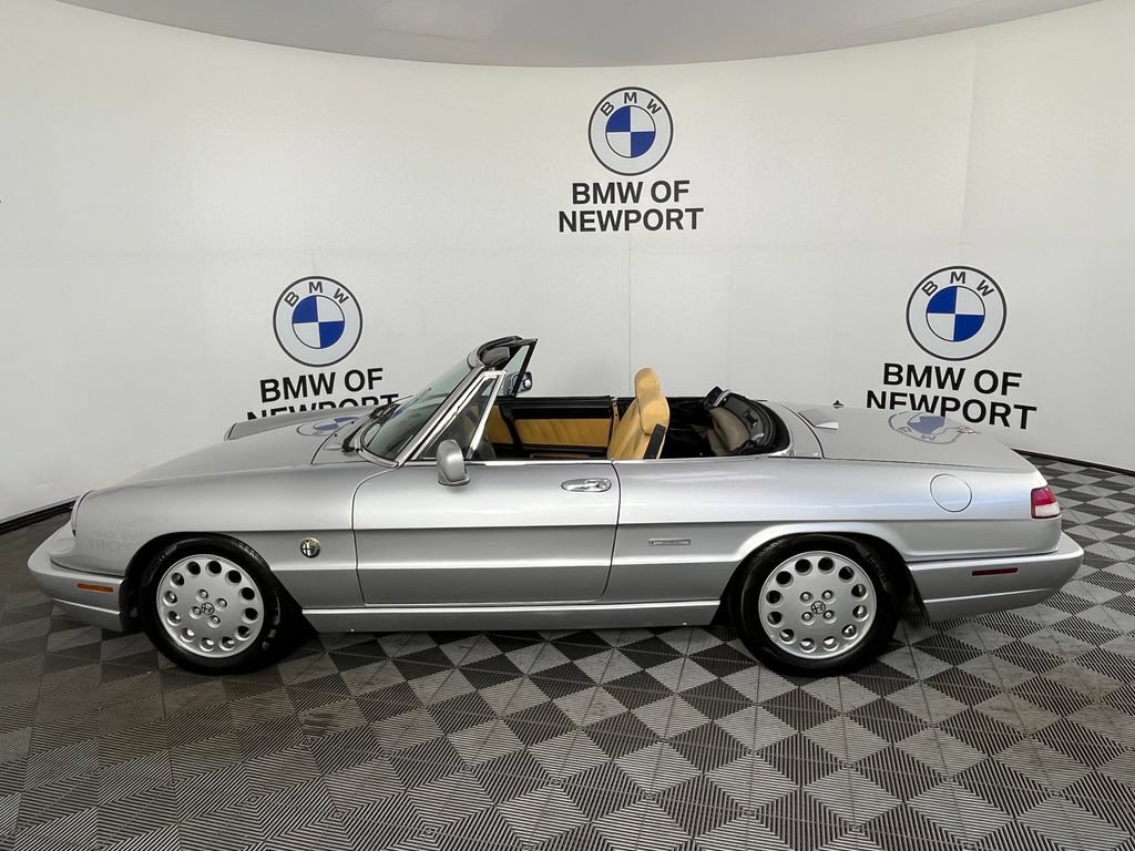 Used 1991 Alfa Romeo Spider Veloce RWD image 12