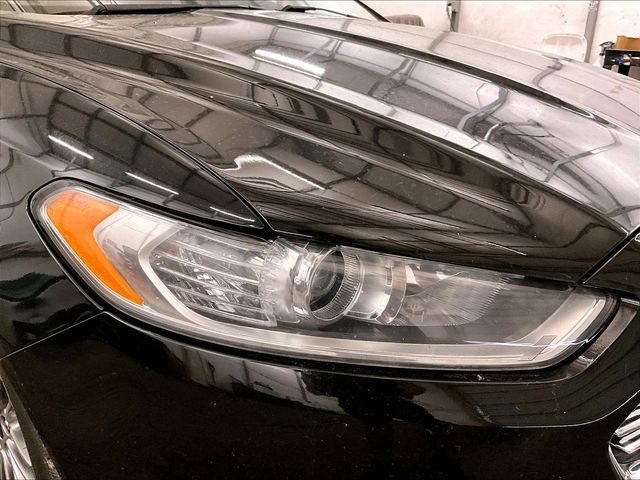 Used 2015 Ford Fusion SE w/ Equipment Group 202A AWD/4WD image 27