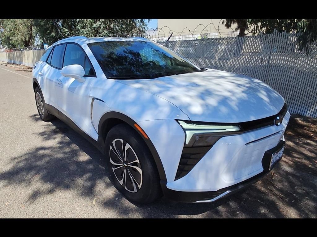 Used 2024 Chevrolet Blazer EV LT AWD/4WD image 2