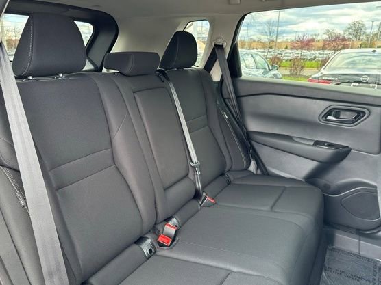 New 2025 Nissan Rogue S image 28