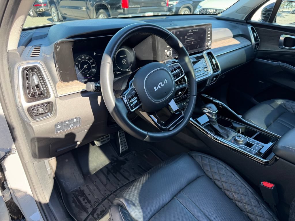 Used 2023 Kia Sorento SX Prestige AWD/4WD image 14