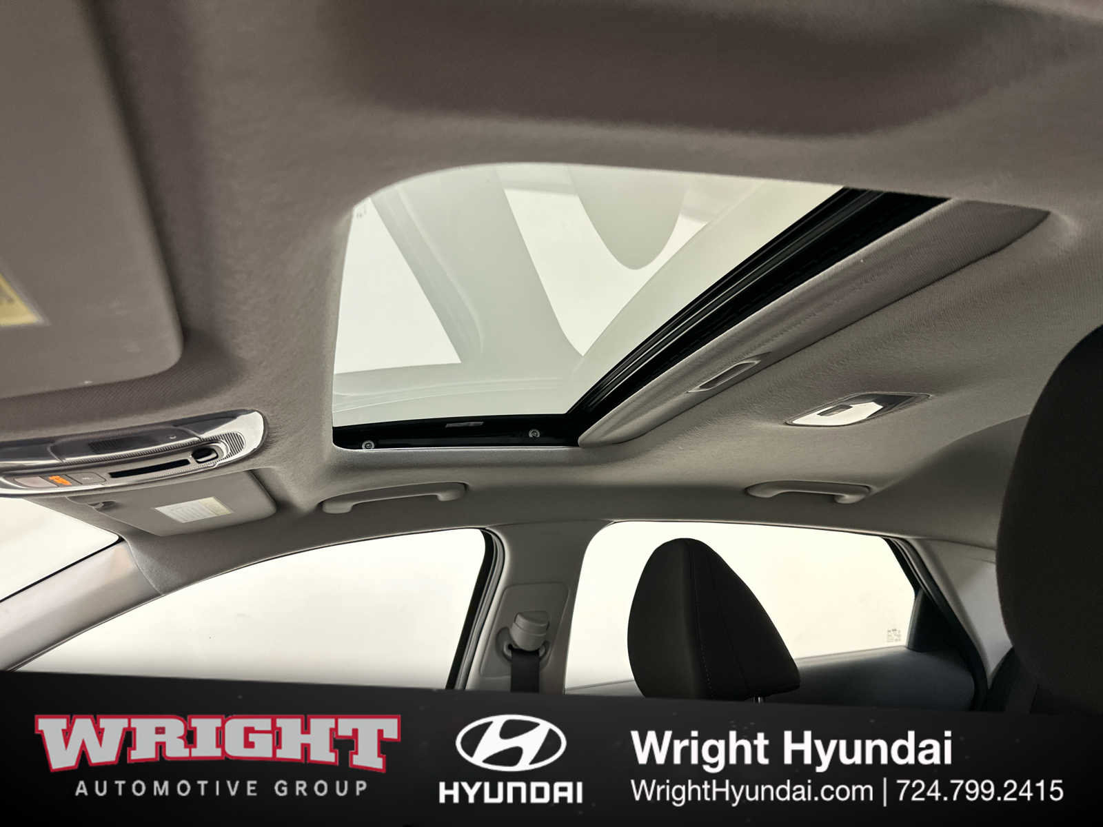 Certified 2025 Hyundai Elantra SEL image 30