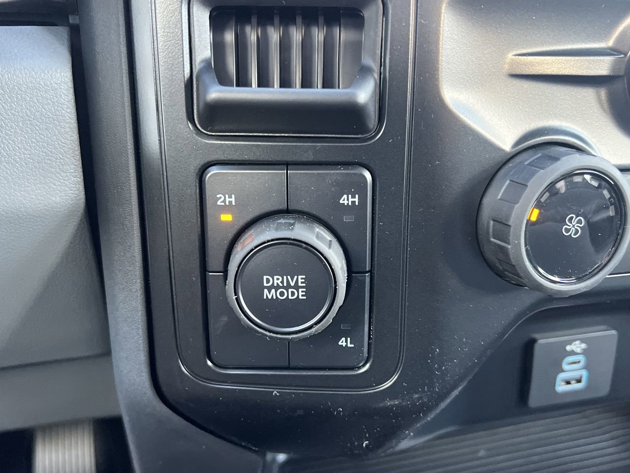 New 2026 Ford F350 XL image 5