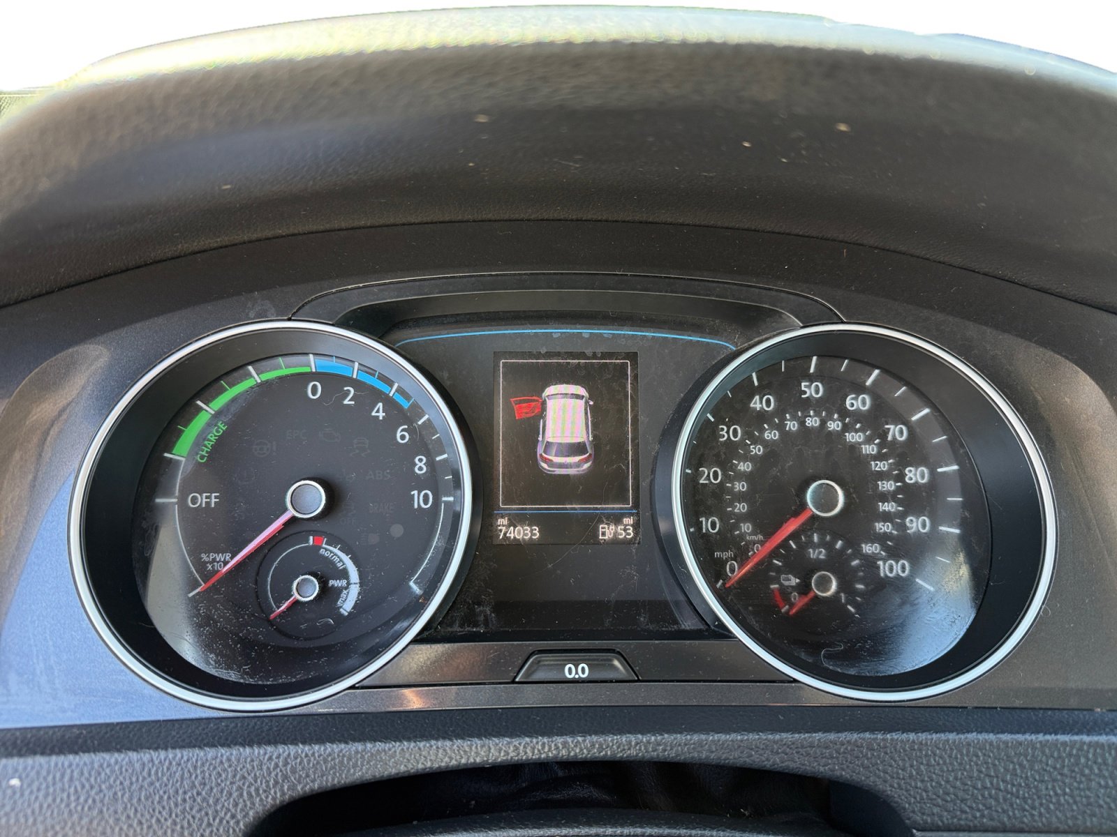 Used 2019 Volkswagen e-Golf SE w/ Driver Assistance Package FWD image 11