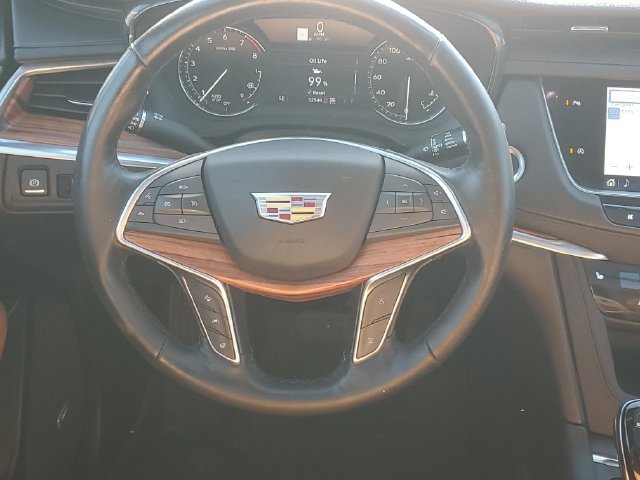 Certified 2024 Cadillac XT5 Premium Luxury w/ LPO, Floor Liner Package AWD/4WD image 31