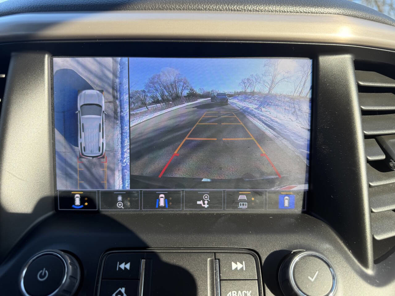 Used 2023 GMC Acadia Denali w/ Denali Ultimate Package AWD/4WD image 14