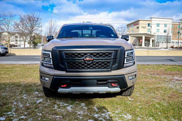 Used 2021 Nissan Titan PRO-4X w/ Pro-4x Convenience Package image 2