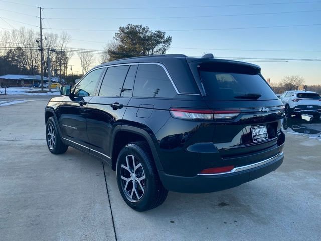 Used 2025 Jeep Grand Cherokee Limited image 6