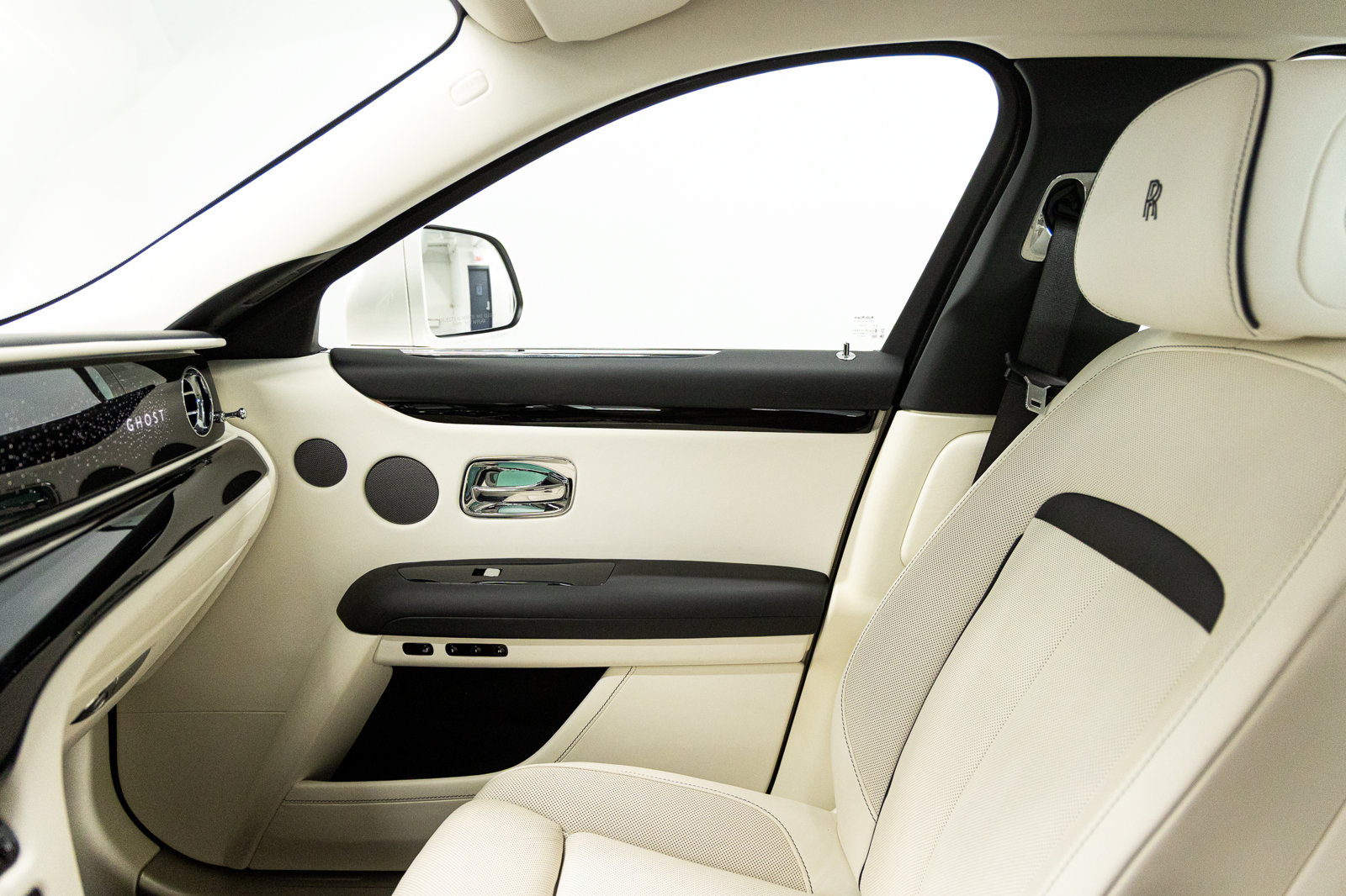 Certified 2023 Rolls-Royce Ghost AWD/4WD image 45